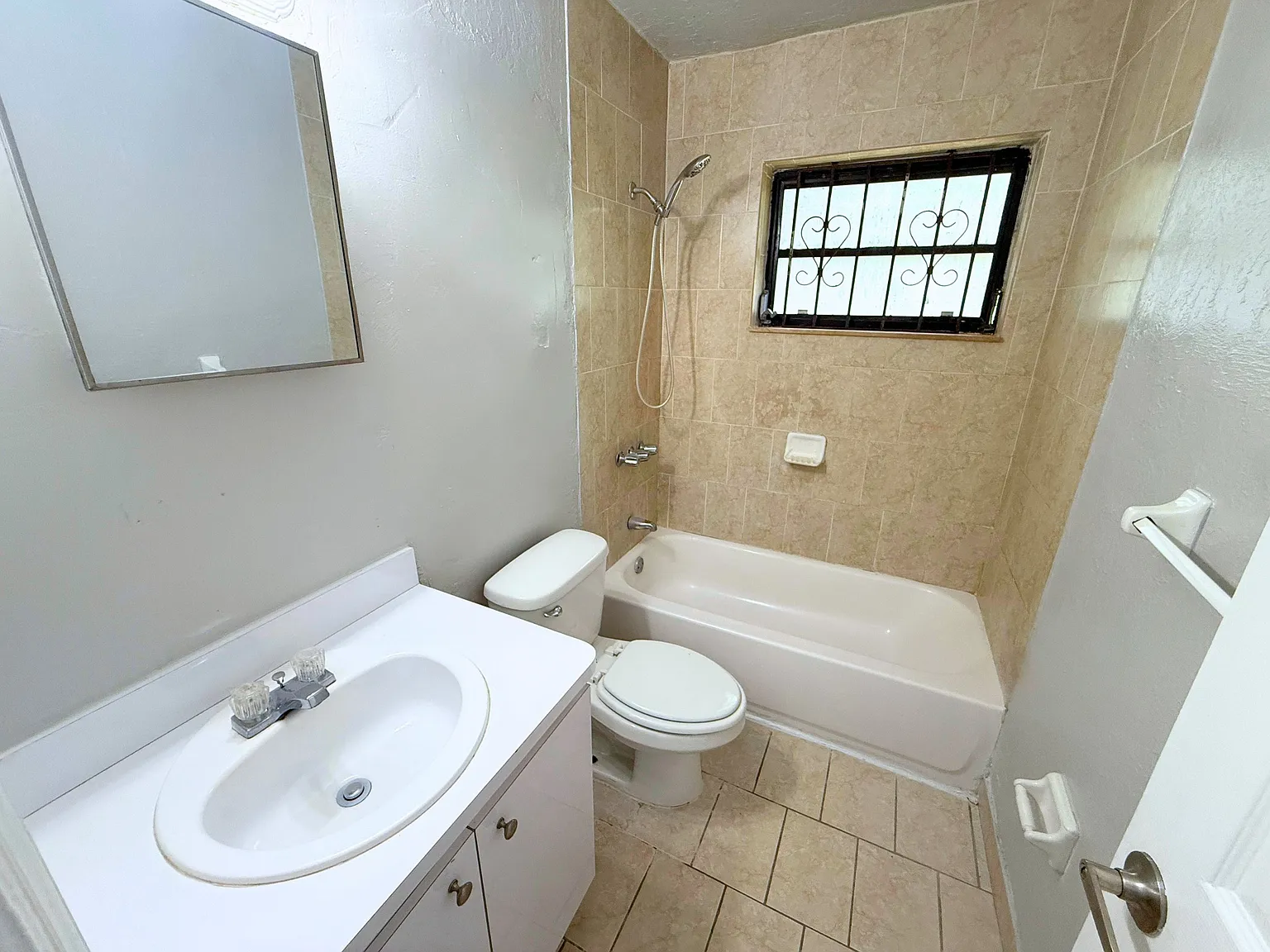 930 Northwest 176th Terrace - - — Photo 3