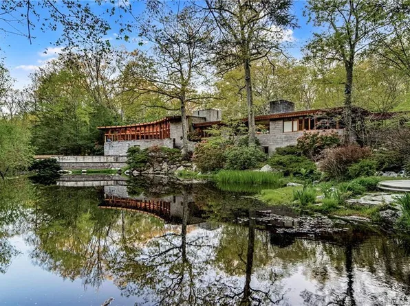 432 Frogtown Road, New Canaan, CT 06840