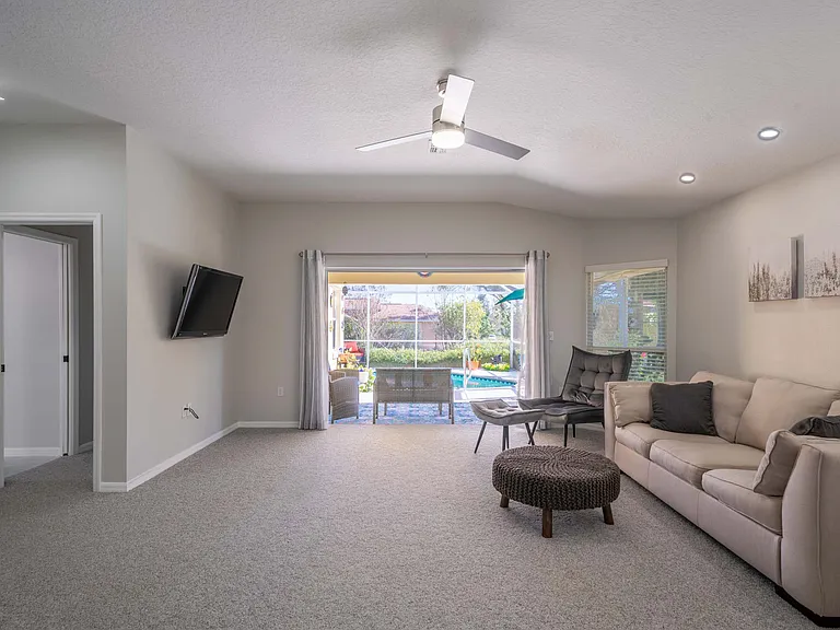 2209 N Brentwood Cir — Photo 25