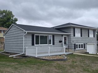 426 9th St NW, Valley City, ND 58072