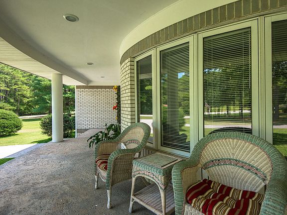 3rd image of 7206 Little John Ln