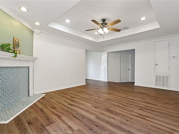5th image of 8910 Tilford Rd