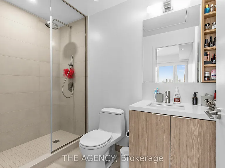 2020 Bathurst St #1817 — Photo 17