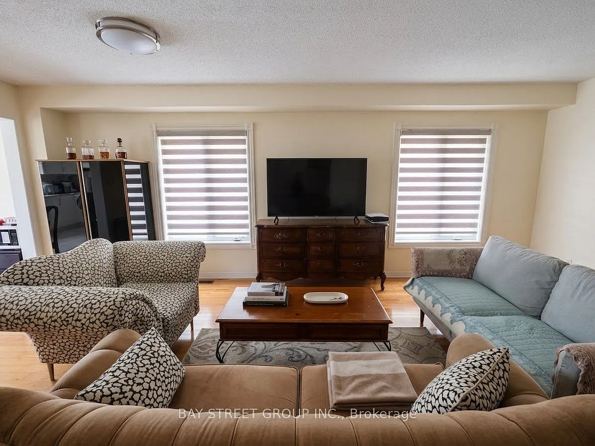 5 bed, $3,400 — Photo 4