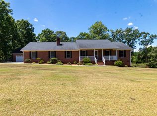 302 Wild Azalea Dr, Inman, SC 29349