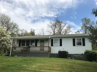 134 Glen Rape Rd, Zelienople, PA 16063