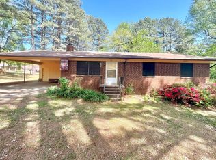 620 N Ray Rd, Clarksville, AR 72830