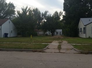 647 S Sylvan Ln, Wichita, KS 67218