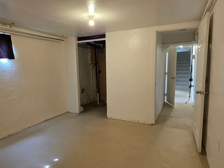 904 Coolidge St — Photo 13