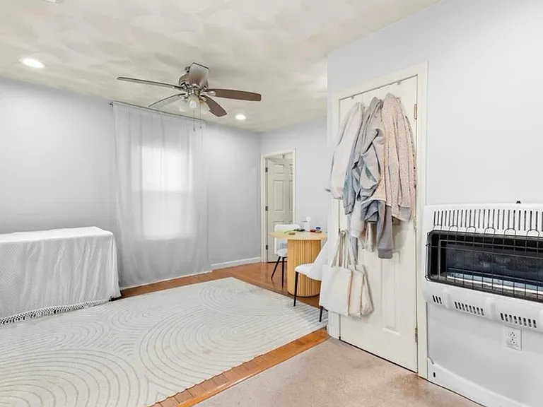 110 Pleasant St #1 — Photo 3
