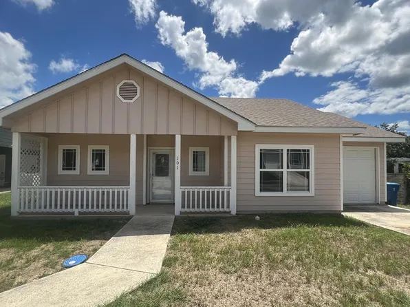 101 Jasper Ln, Kerrville, TX 78028