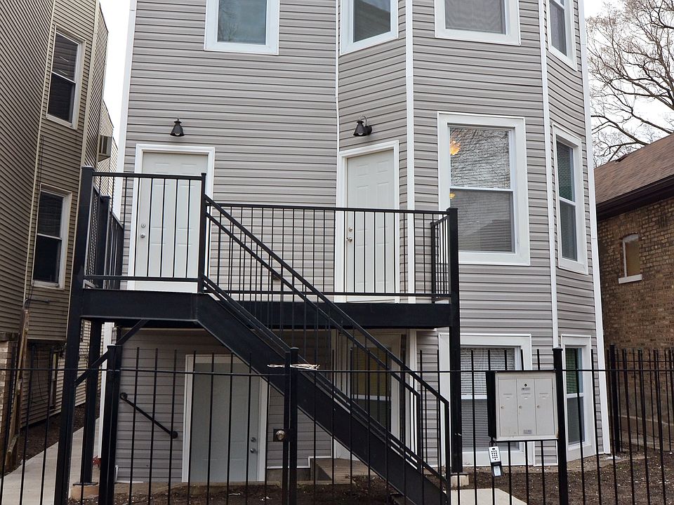 1st image of 4927 W Potomac Ave