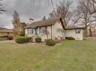 2702 Tourangeau Rd, Windsor, ON N8W4P3