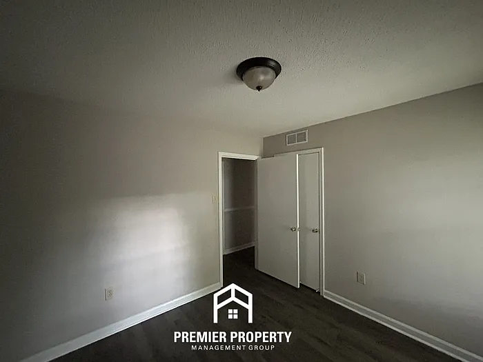 3857 Clemmer Dr — Photo 13