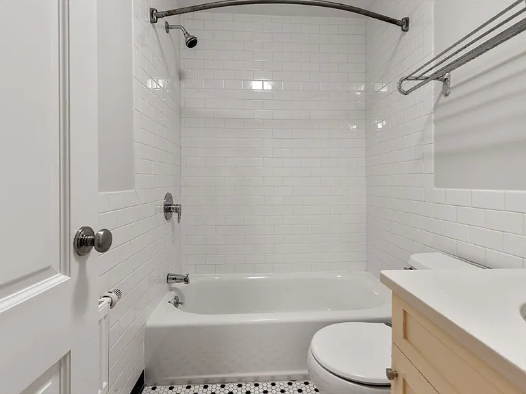 57 Gray St #1 — Photo 22