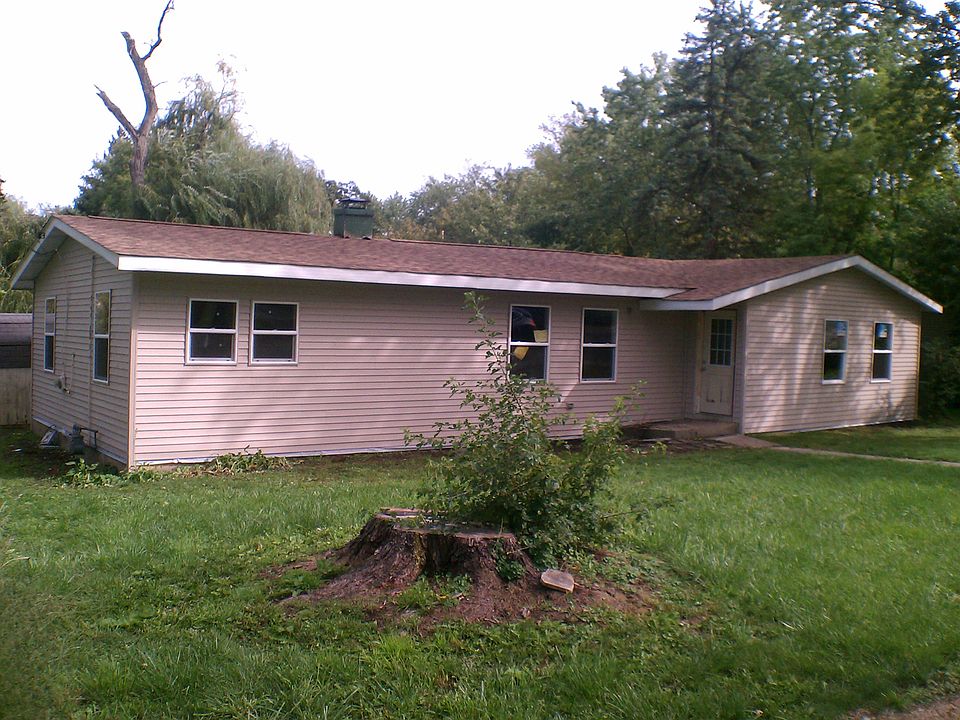 1st image of 1109 Barberry Ln