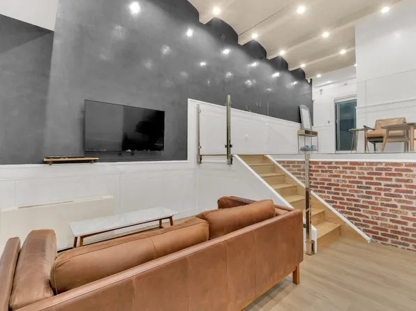 220 East 22nd Street 01D image 8 of 9