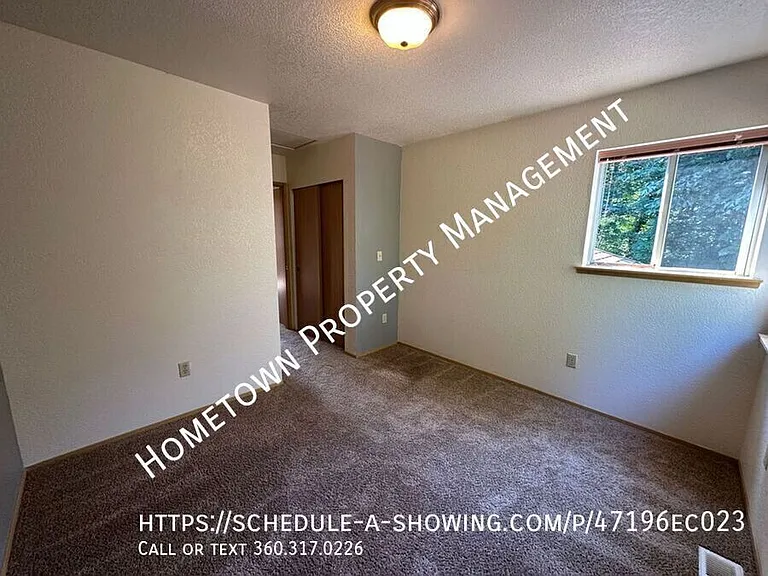 1803 Pear St NE — Photo 11