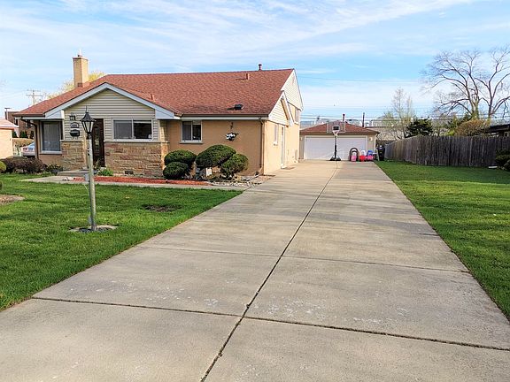 2nd image of 8506 W Carol St