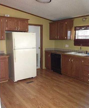 4th image of 6380 Woodland Dr