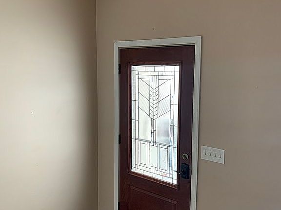 2nd image of 32145 Cottonwood Crst