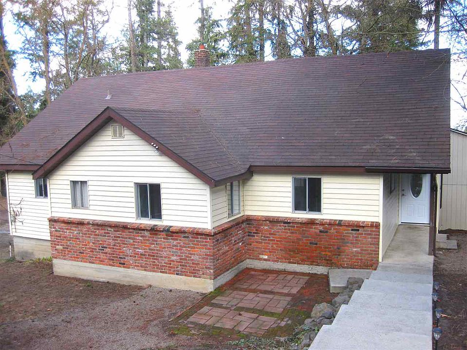 1st image of 2027 E Southeast Blvd