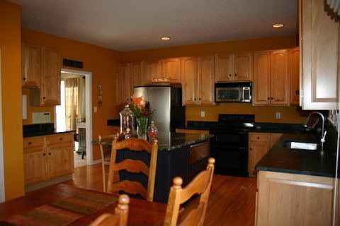 2nd image of 125 Idlewood Ln