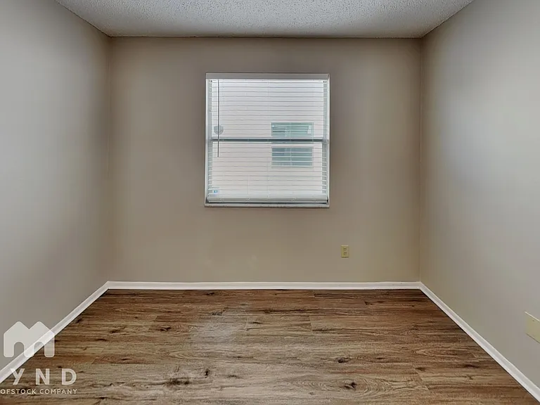 2800 Falling Tree Cir — Photo 13