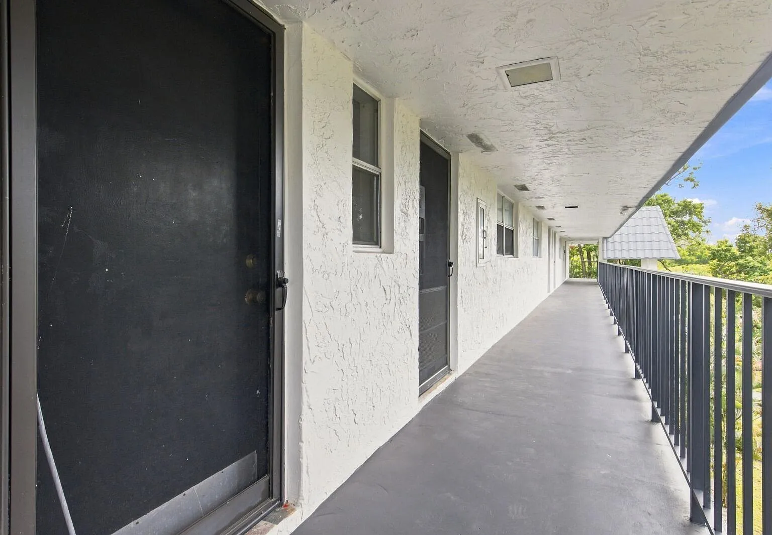 2 bed, 2.0 bath, 1200 sqft, $1,895 — Photo 3