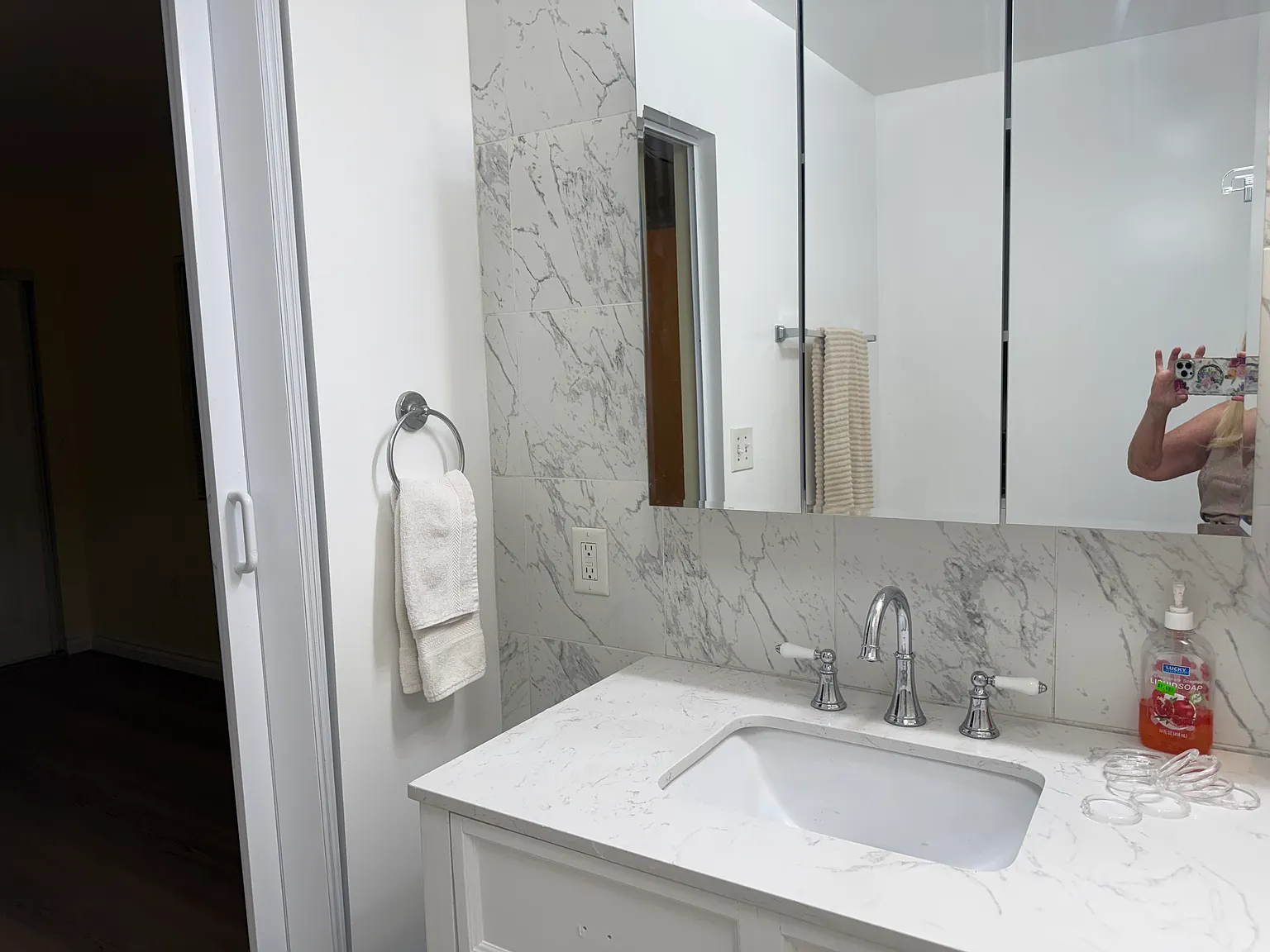 10 bed, 4200 sqft, $1,650 — Photo 3