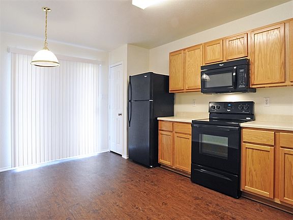4th image of 12239 Autumn Cherry