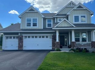 3389 Ridgestone Way, Woodbury, MN 55129