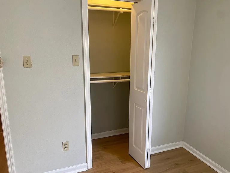 7813 Pruitt Dr — Photo 13