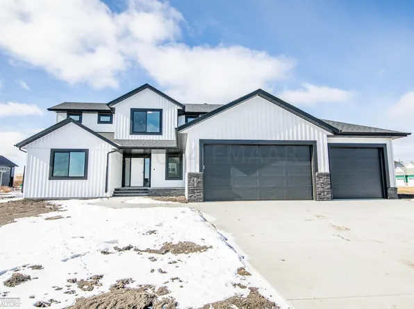 4735 59th St S, Fargo, ND 58104