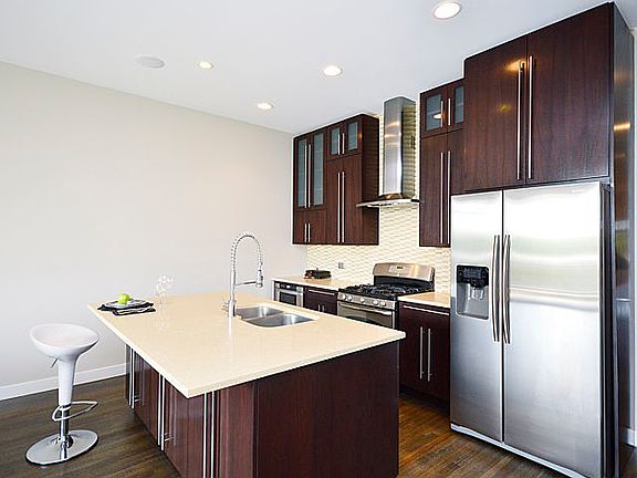 5th image of 835 N California Ave APT 2