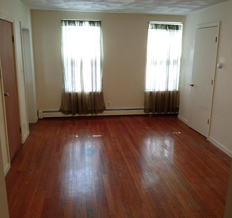 Living Room, with closet
