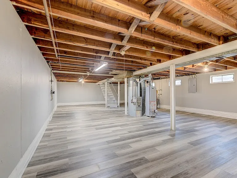 4469 Mohegan Dr — Photo 22