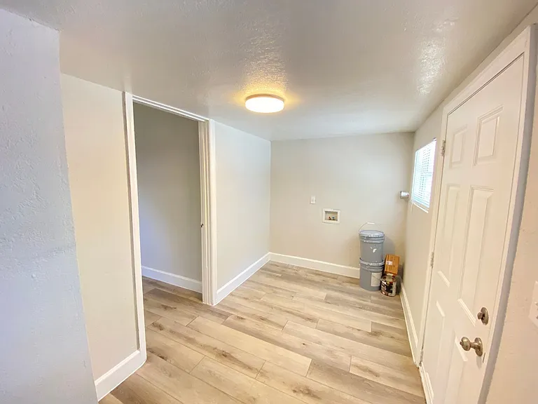 812 W Livingston St #A — Photo 21