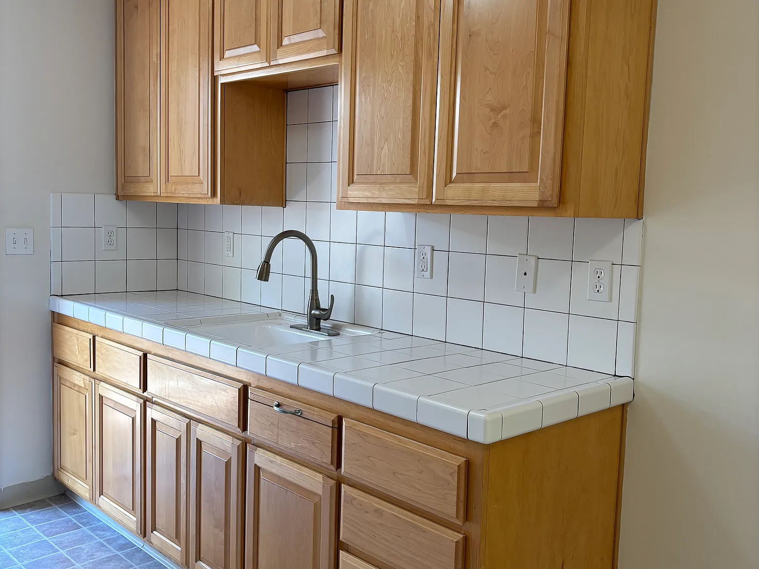 1 bed, 454 sqft, $2,745 — Photo 4