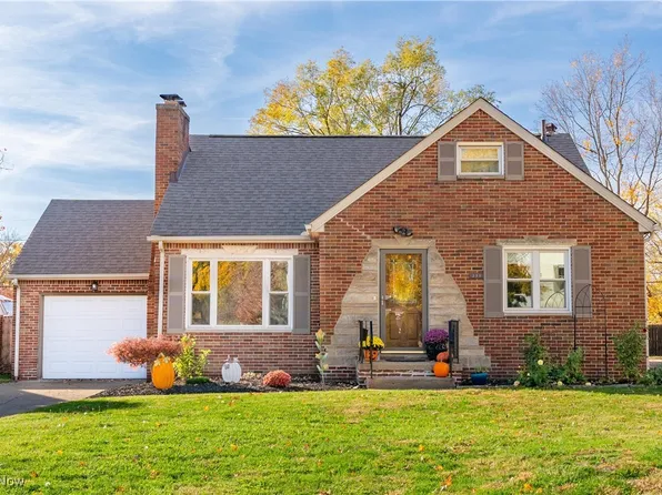 233 Harter Ave NW, Canton, OH 44708