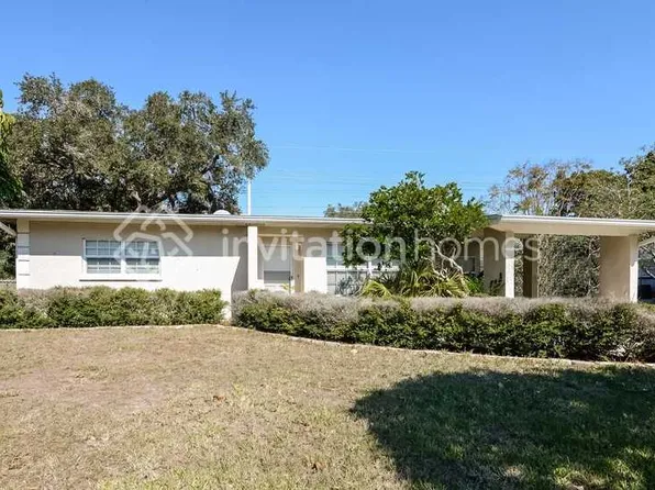 3701 Schwalbe Dr, Sarasota, FL 34235