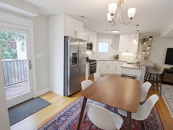 5th image of 27 Marcella St Unit G