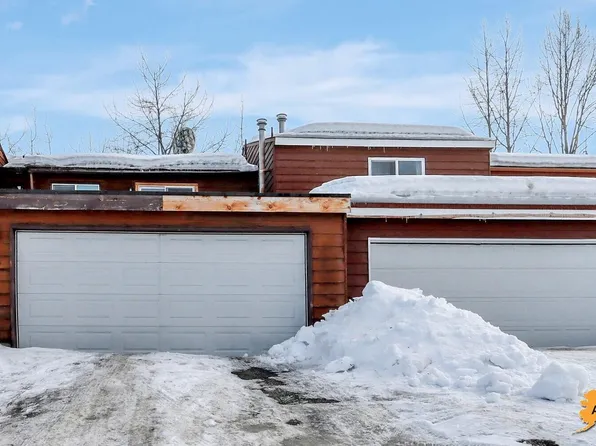 329 Krane Dr, Anchorage, AK 99504