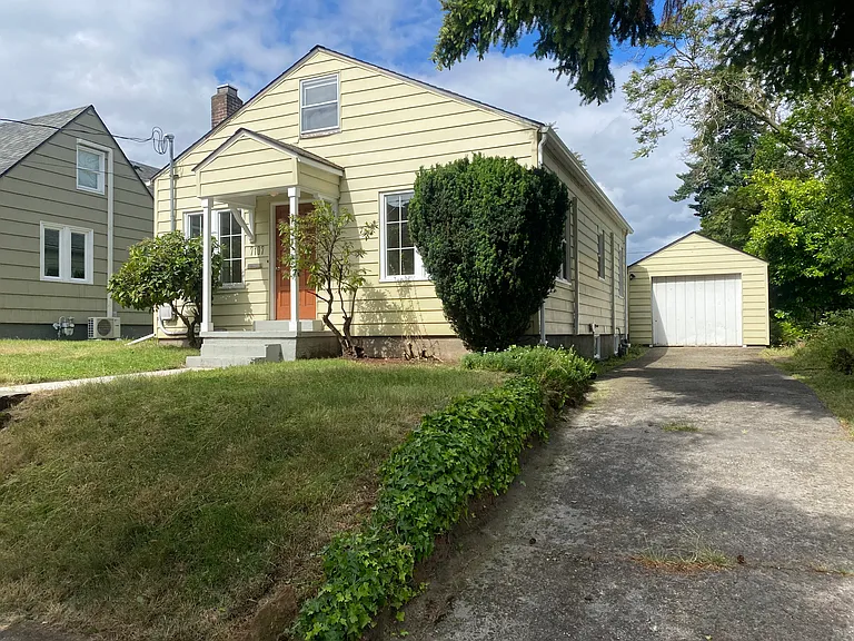 7107 N Montana Ave — Photo 2
