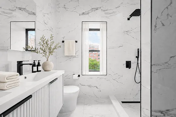 Bathroom, photo 3
