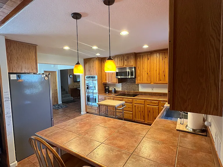 11 Rose Rd — Photo 2