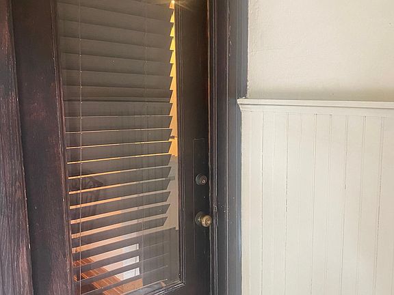 Front door to apartment 4