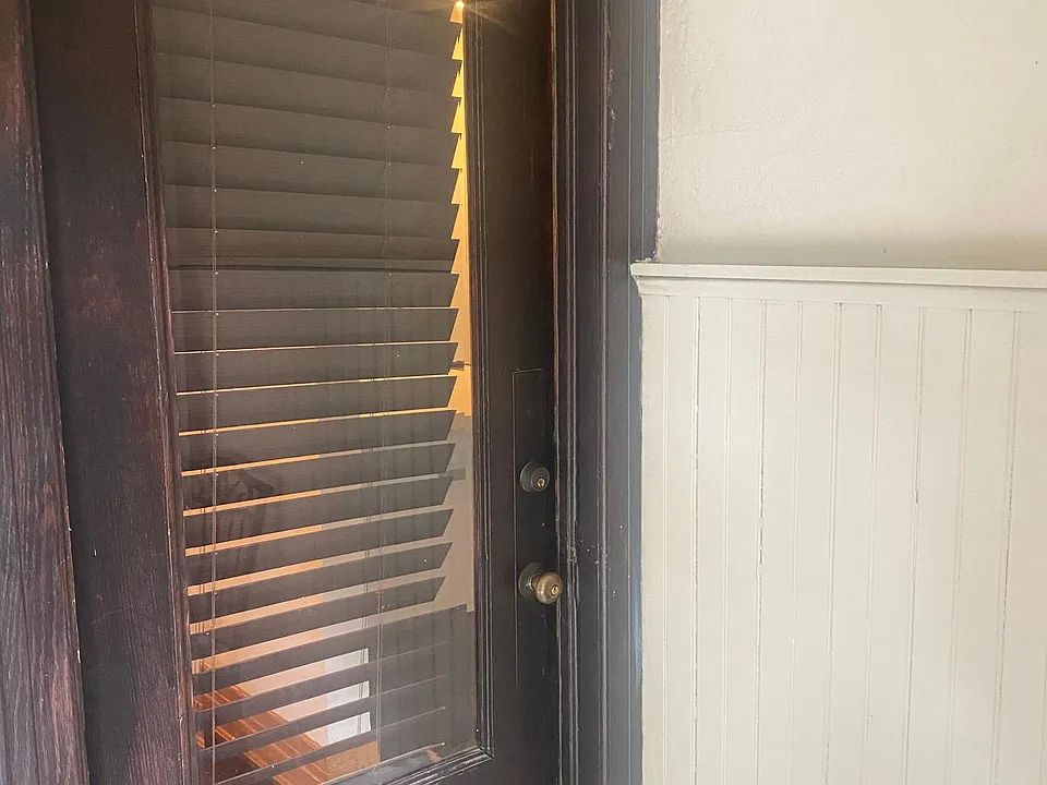 Front door to apartment 4
