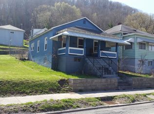 1508 Temple St, Hinton, WV 25951