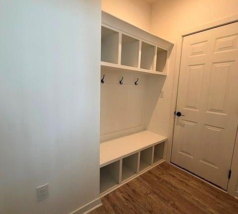 3rd image of 48 Candlewood Ln
